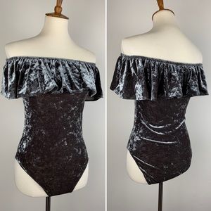 NWOT Olive Green Velvet Off-shoulder Bodysuit Med